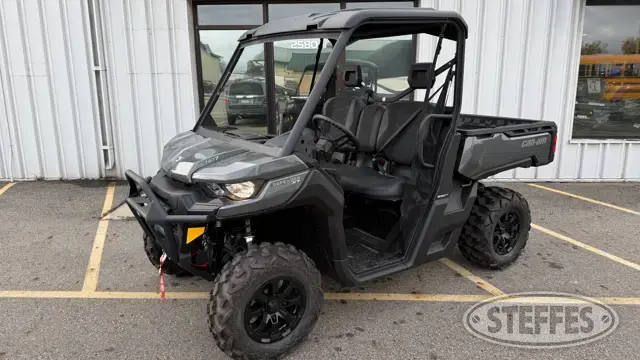 2024 Can-Am Defender HD7 XT