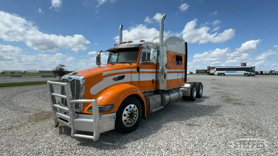 2011 Peterbilt 386 "Glider" Conventional Truck with Sleeper