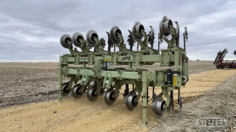 2006 Orthman 83C-109 Strip Tillage