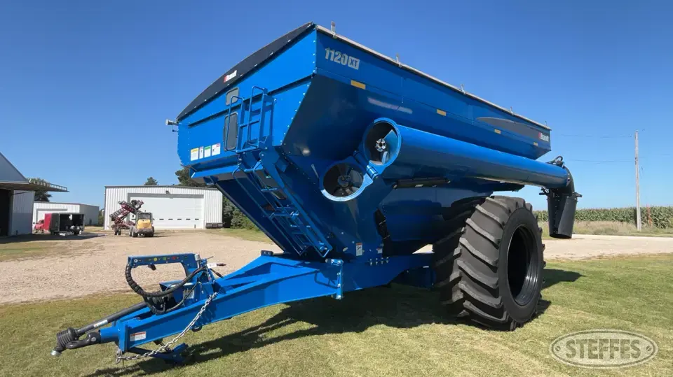 2022 Brandt 1120XT Grain Cart