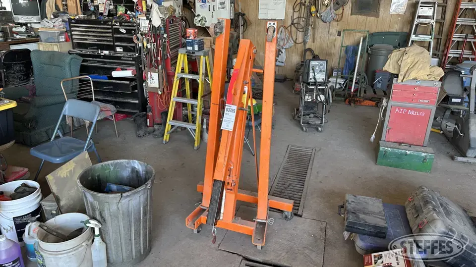 Central Hydraulics engine hoist General Tools and Shop Supply