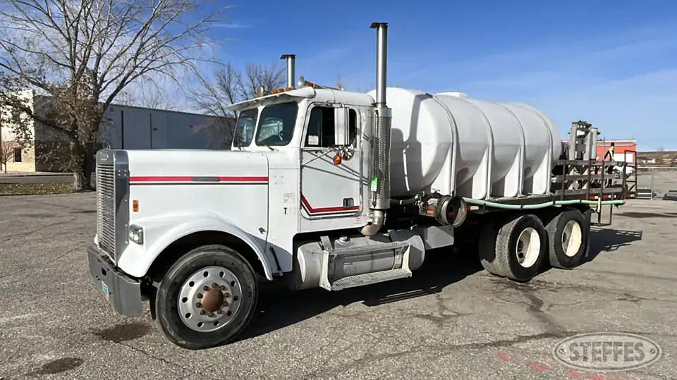 1984 Freightliner Cab and Chassis Truck