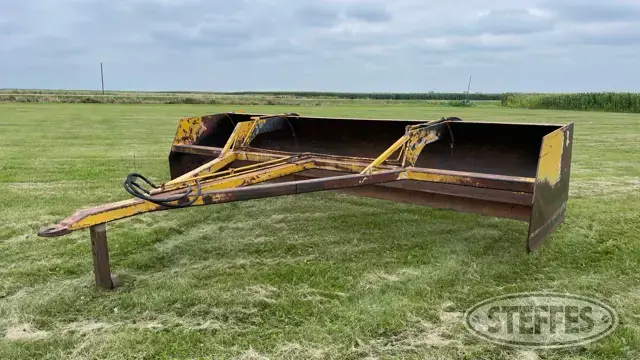 Shop-built box blade