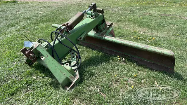 John Deere 115