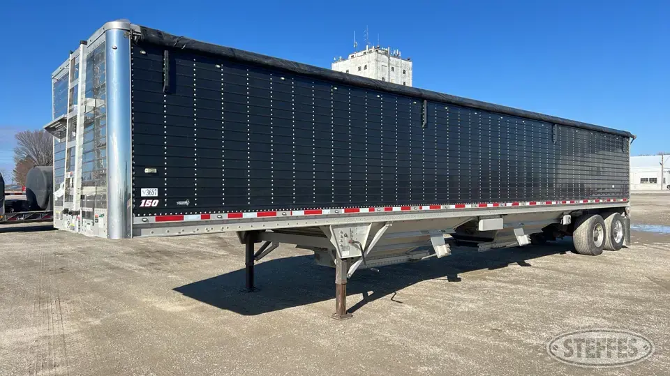 2017 Wilson Pacesetter Hopper Bottom Trailer