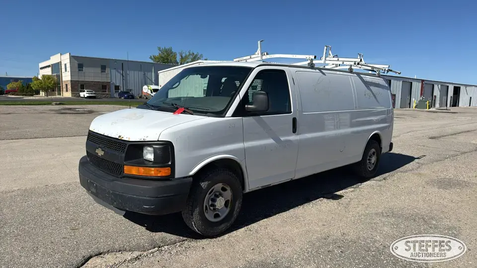 2014 Chevrolet 3500 Express Van