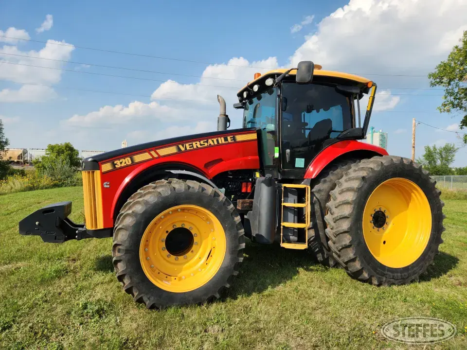 2018 Versatile 320 MFWD Tractor