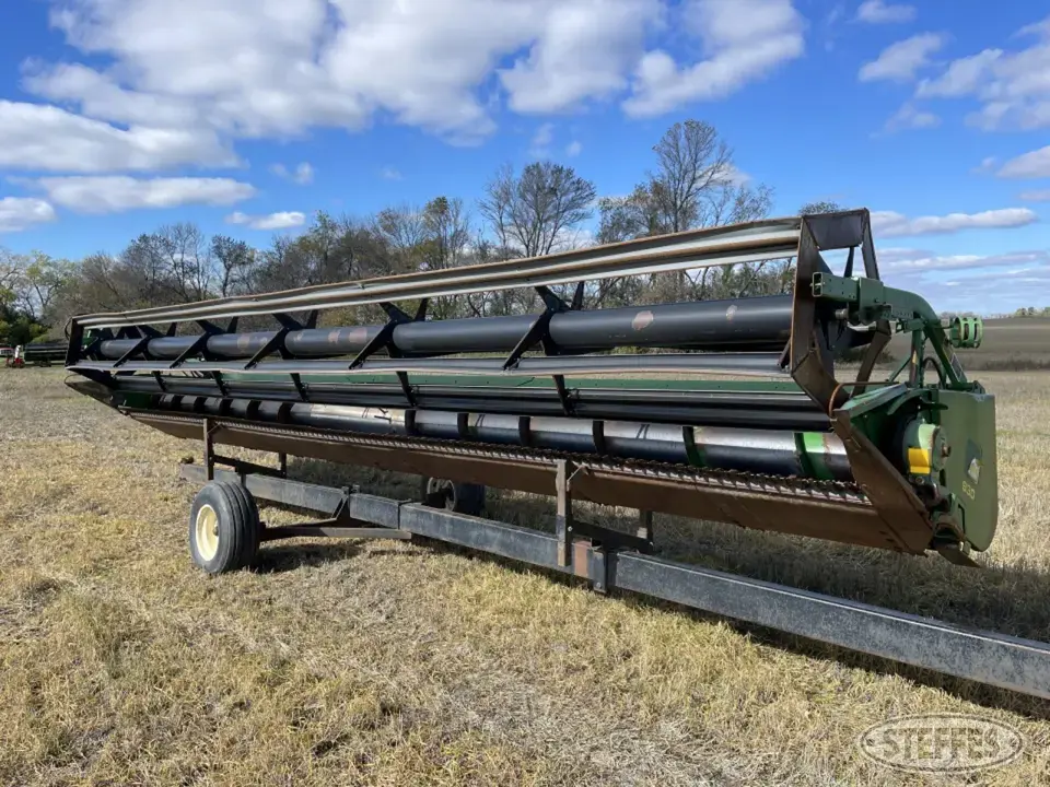 1993 John Deere 930 Rigid Head