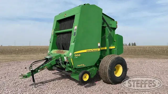 2008 John Deere 568