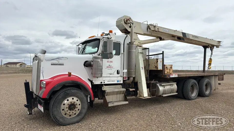 National Crane 600C on 2007 Kenworth W900 Boom Truck