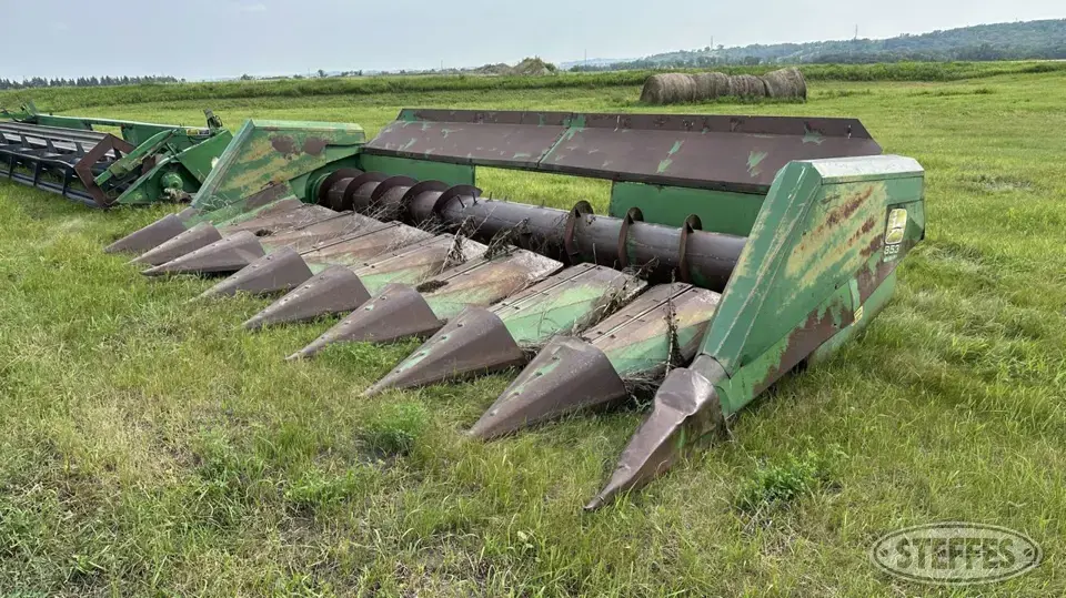 John Deere 853 Sunflower Head