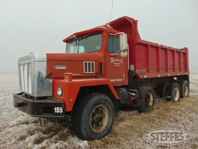 1986 International Paystar 5000