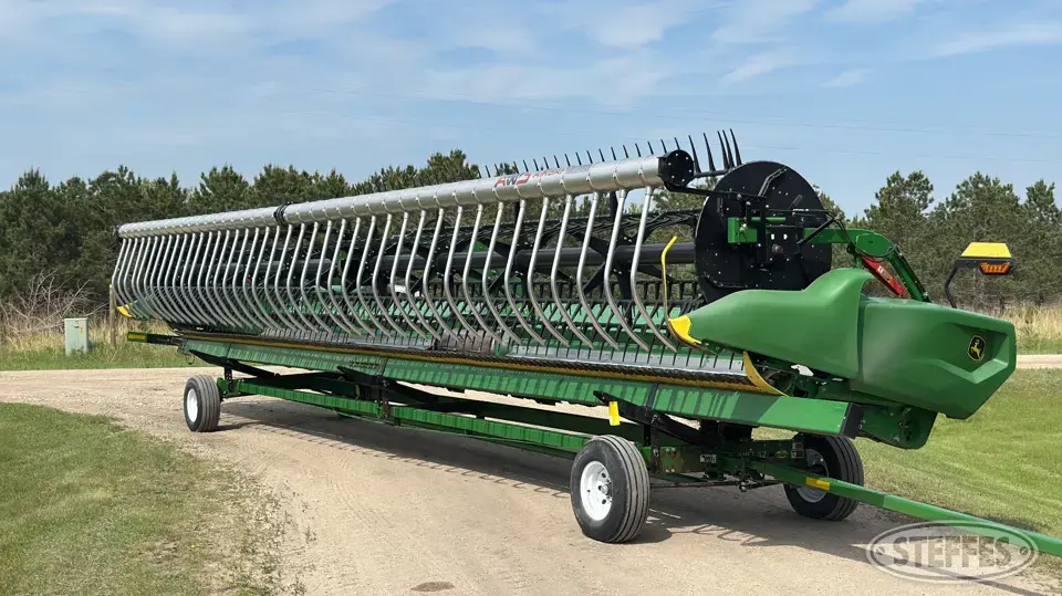 2021 John Deere RD40F Draper Head