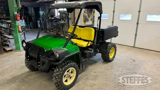 2016 John Deere 825I Gator