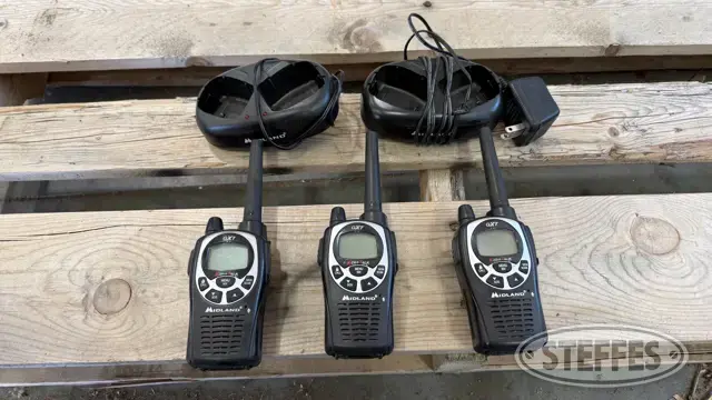 (3) Midland handheld SB radios