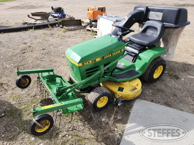 John Deere STX38