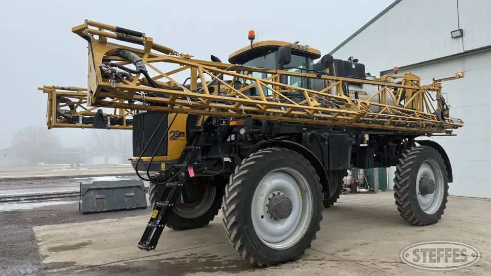 2018 RoGator RG1300C Self-Propelled Sprayer