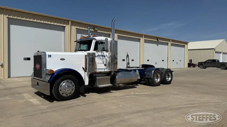1988 Peterbilt 379 Conventional Truck without Sleeper