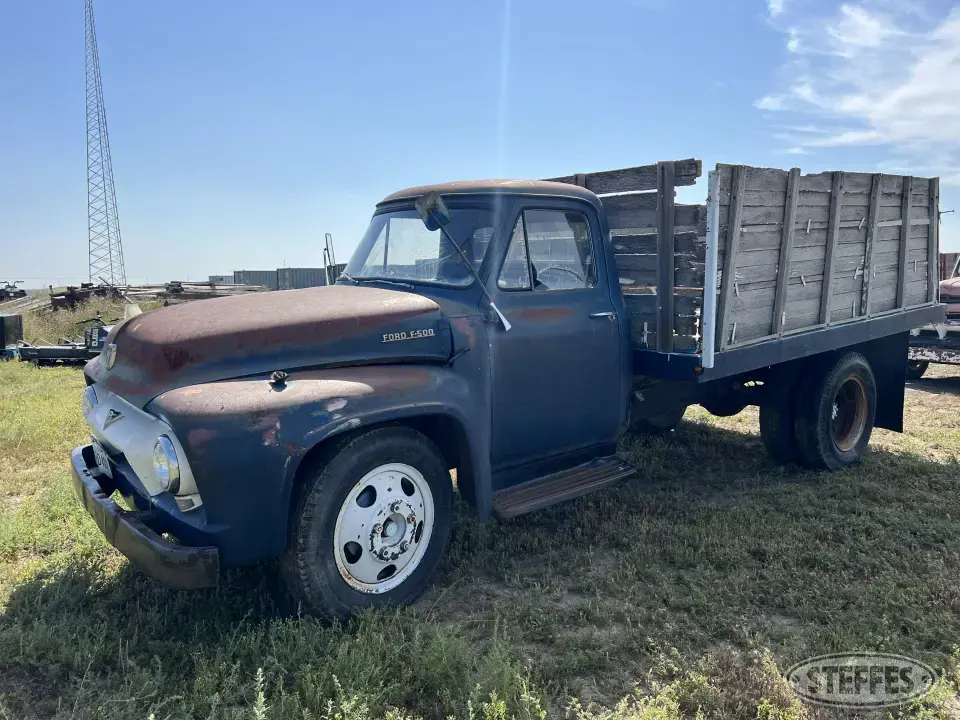 1954 Ford F500 Single Axle Boxed Truck