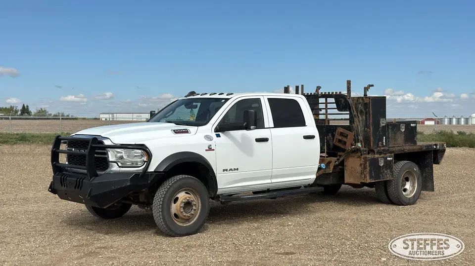 2022 Ram 5500 Flatbed Truck