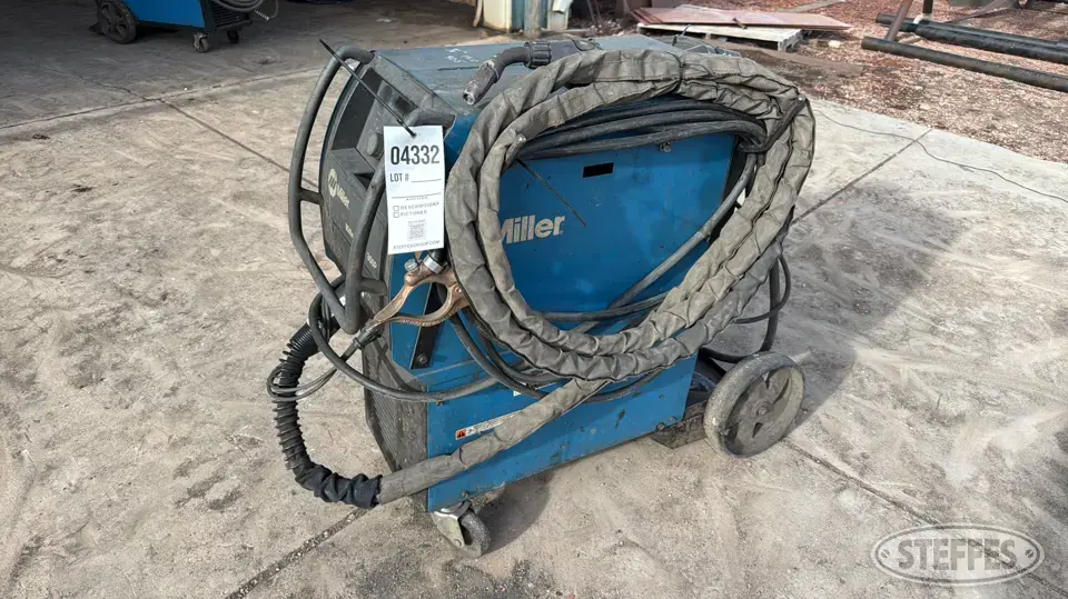 Miller Millermatic 350P Welding