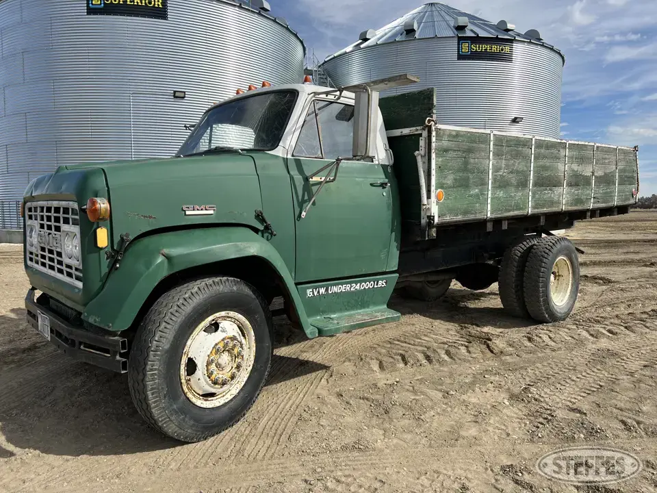 1968 GMC 5500 Single Axle Boxed Truck