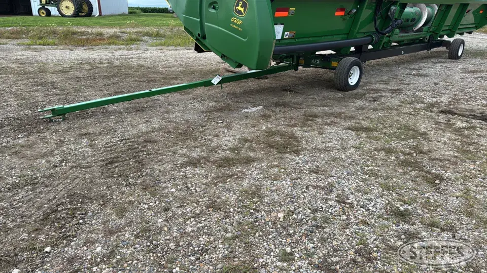 E-Z Trail 672 Header Trailer