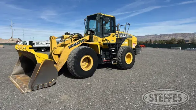 2015 Komatsu WA380-7