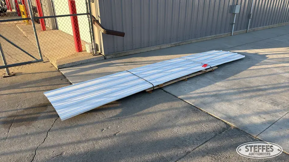 Approx. (16) steel siding sheets Concrete Related Item