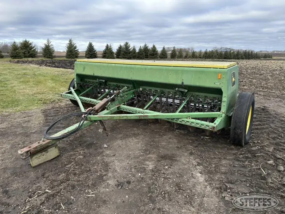 John Deere 8300 Press Drill
