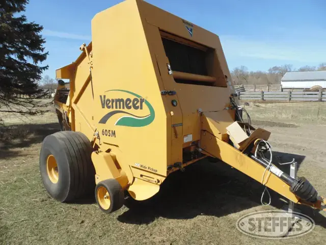 2005 Vermeer 605M