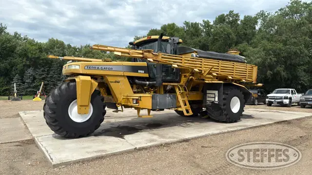 1993 Ag-Chem TerraGator 8103