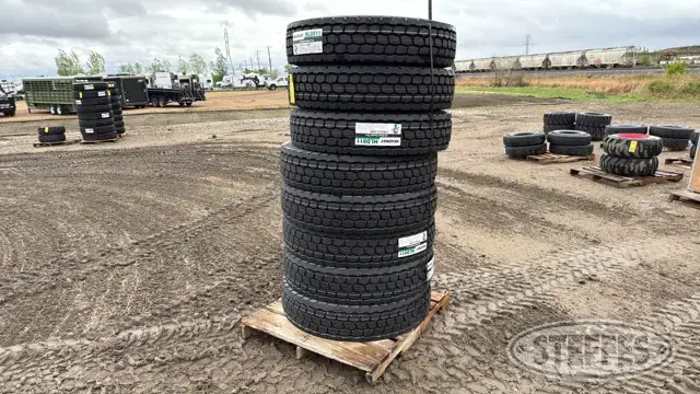 (8) Headway HLD811 11R22.5 tires
