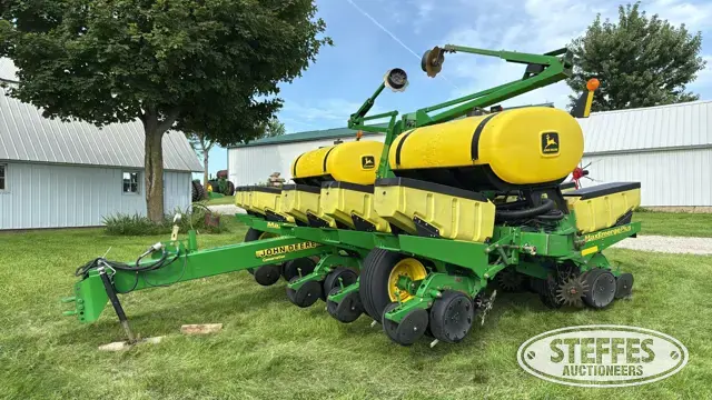 John Deere 1760
