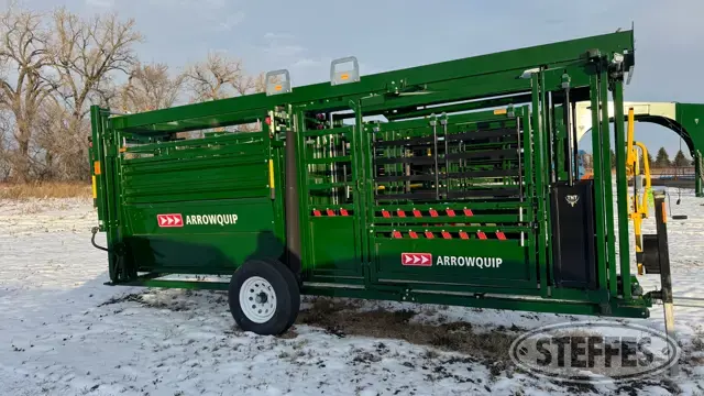 2022 Arrowquip 878