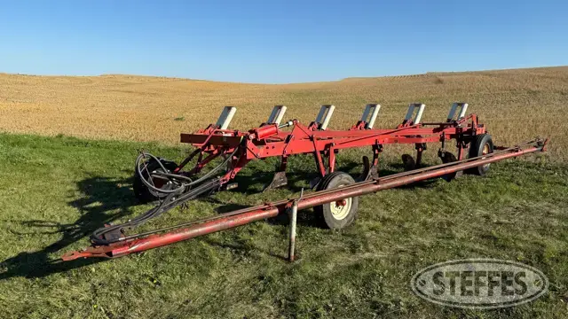 International 770