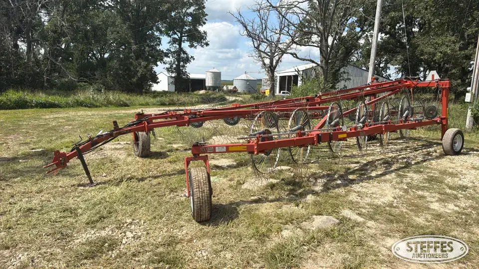 AGCO 4426 Rake