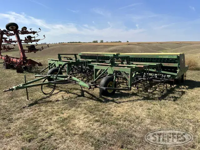 John Deere 9300