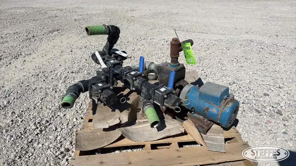 Banjo cast iron pump Ag Equipment Part