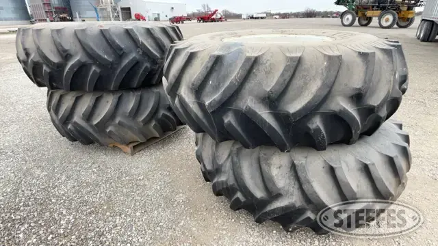 (4) 24.5-32 Tires