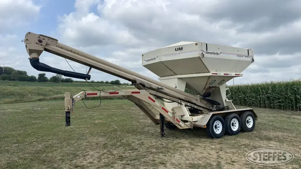 2012 Unverferth 3750 Bulk Seed Tender Trailer