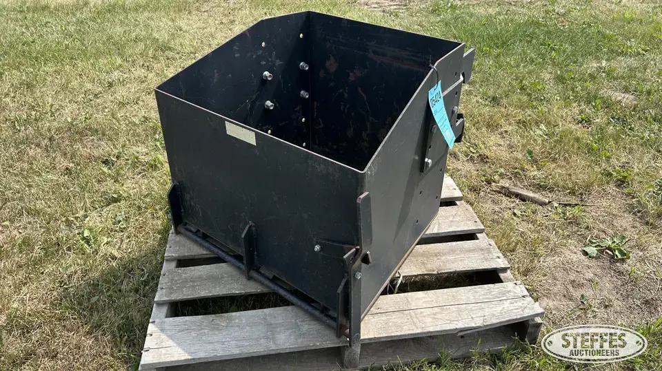 K&M rock box Farm Support Item