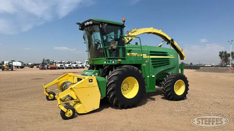 2010 John Deere 7550 Forage Processing