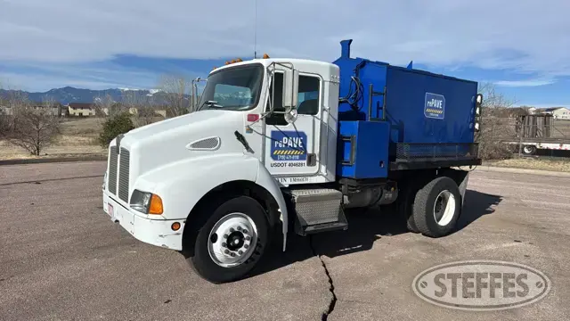 2000 Kenworth T300
