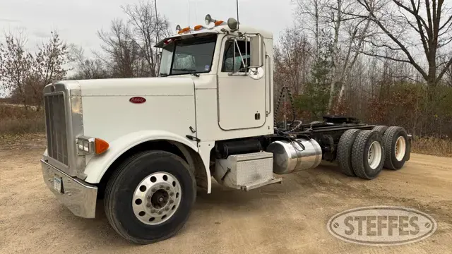 2001 Peterbilt 379