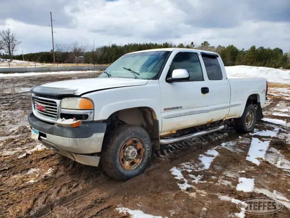 2002 GMC 2500HD 1 Ton Pickup