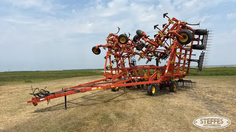 2003 Bourgault 9400 Air Drills and Air Seeder