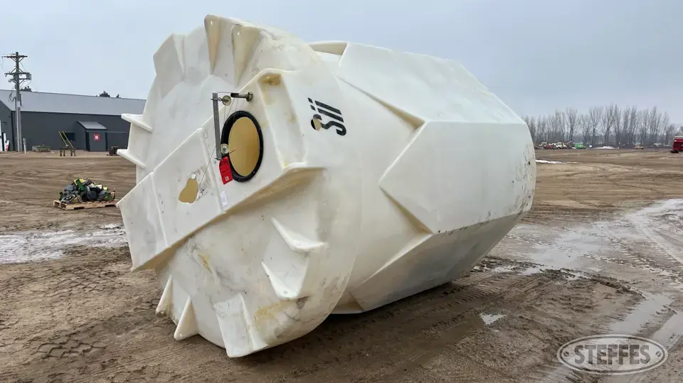 Snyder Industries containment tank Poly Tank