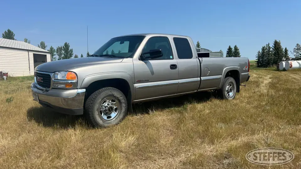 2000 GMC 2500 3 Quarter Ton Pickup