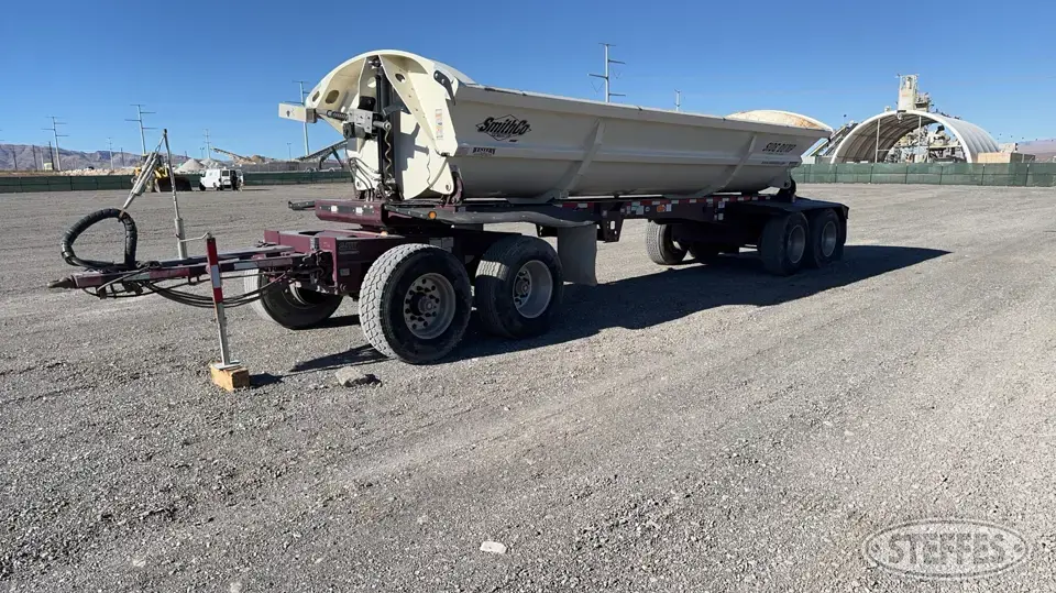 2017 Smithco SXP2-31-24 Side Dump Trailer
